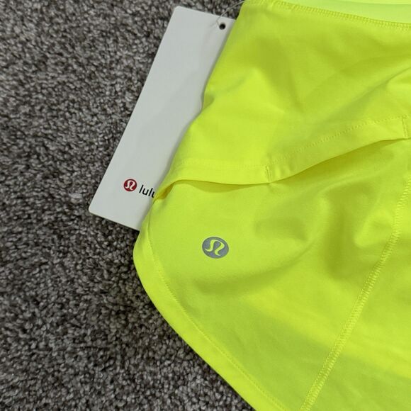 Lululemon Speed Up LR 2.5” Yellow Highlighter Neon Shorts Size 8 NWT - Picture 10 of 10